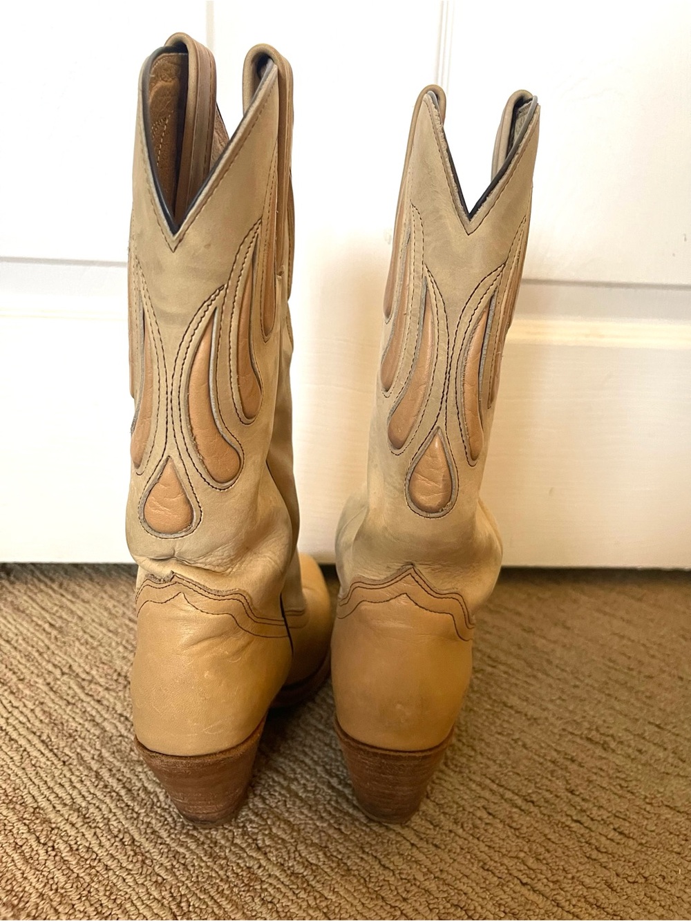 Vintage 7.5 Frye Banana Yellow Leather Cowboy Boots White Label Pointed Toe - Picture 3 of 6